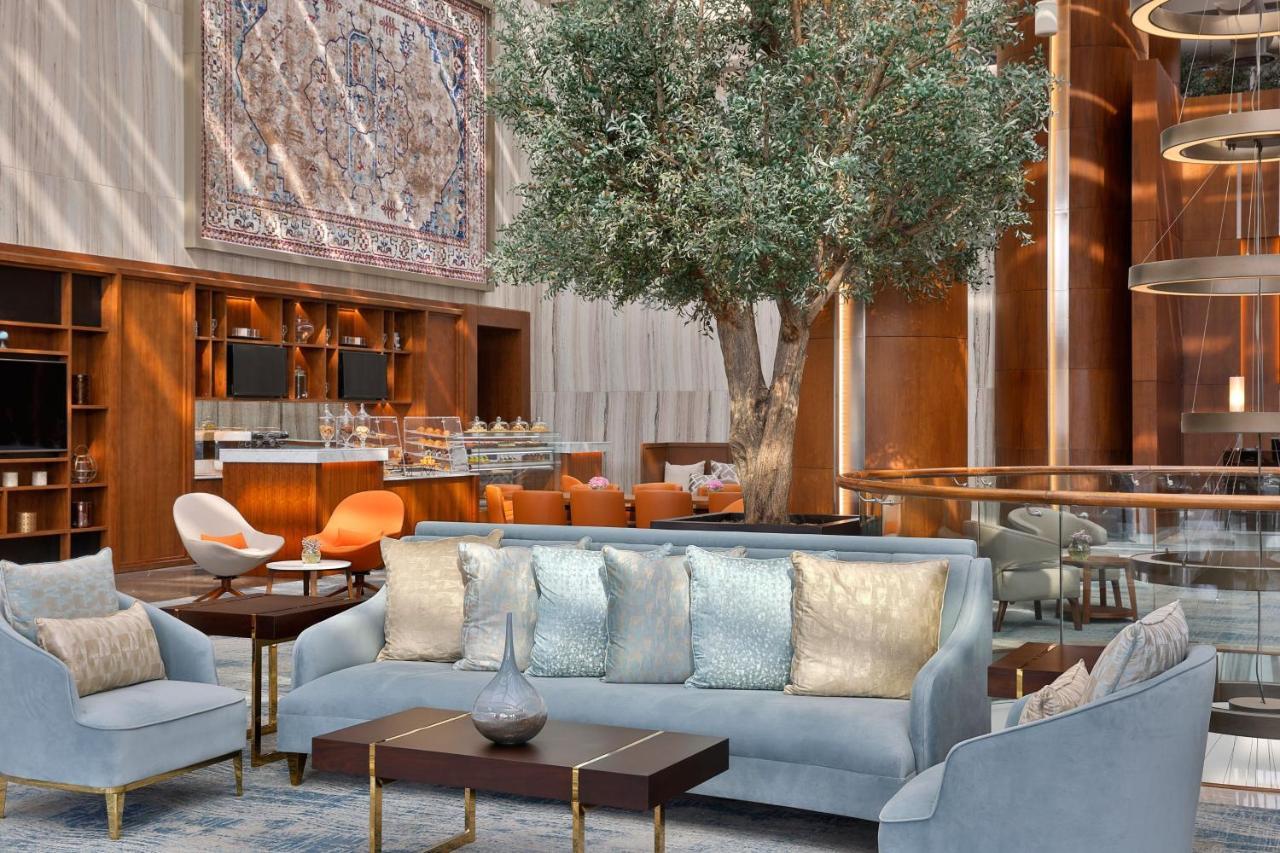 Jeddah Marriott Hotel Madinah Road 외부 사진 The lobby of the hotel