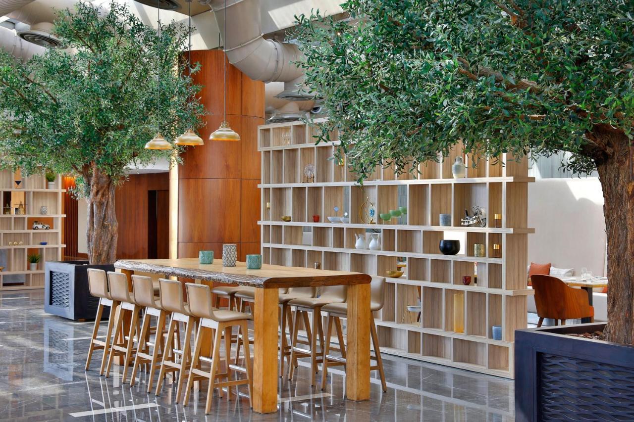 Jeddah Marriott Hotel Madinah Road 외부 사진 The library