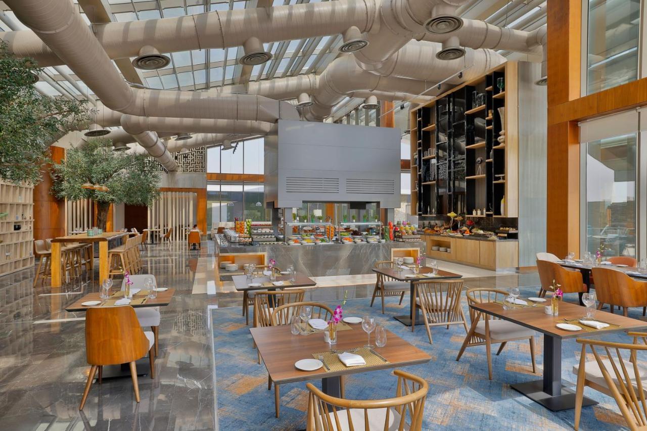 Jeddah Marriott Hotel Madinah Road 외부 사진 The Kitchen Table
