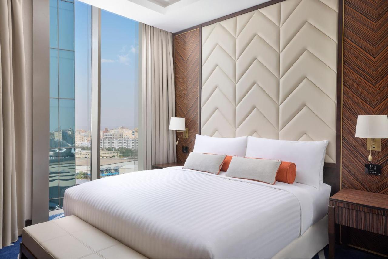 Jeddah Marriott Hotel Madinah Road 외부 사진 A bedroom at the hotel