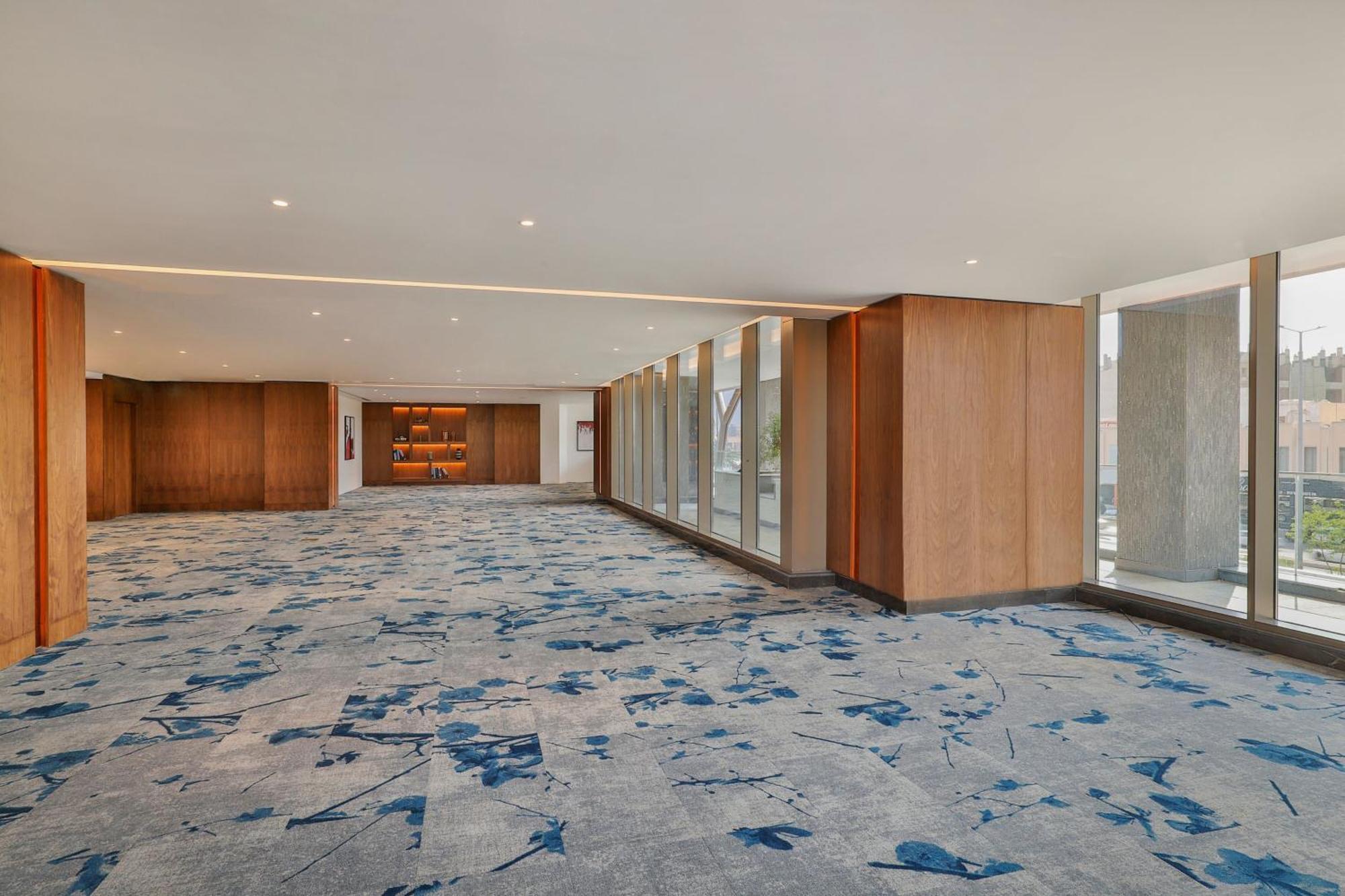 Jeddah Marriott Hotel Madinah Road 외부 사진 The interior of the hotel